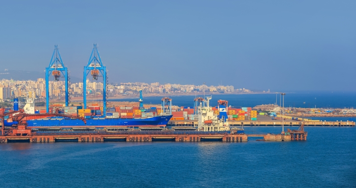 Large port in India for shipping cargo internationally with Shipa Freight