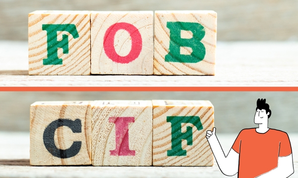 Wooden cubes spelling FOB and CIF for the comparison of the two incoterms with Shipa Freight