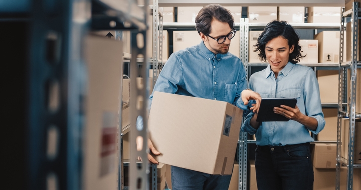 warehouse workers 